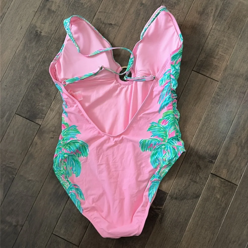 Lily Pulitzer swim suit size 12 never worn - Picture 3 of 5